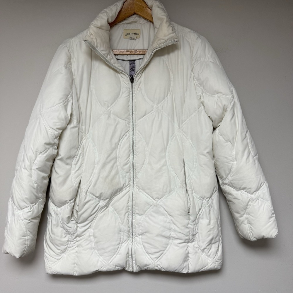 ST JOHNS BAY WINTER JACKET - 2 FRONT POCKETS - WHITE - Medium (SB5-CT103XL)